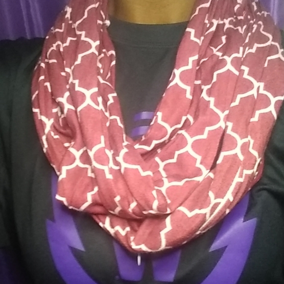 Infinity Scarfs - Picture 4 of 5